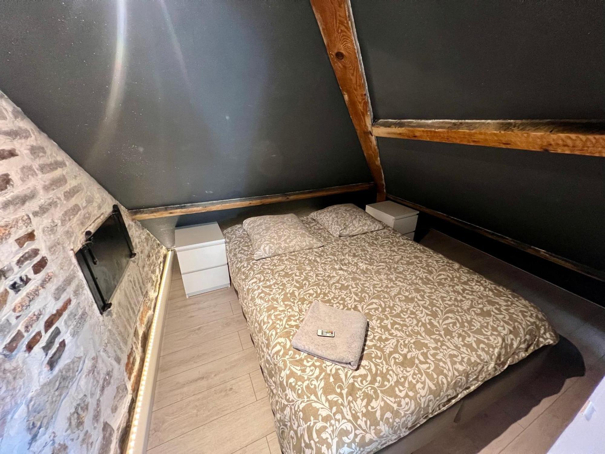 Bellevue Appartement Sous Les Toits Hypercentre Climatise Dole Exterior foto